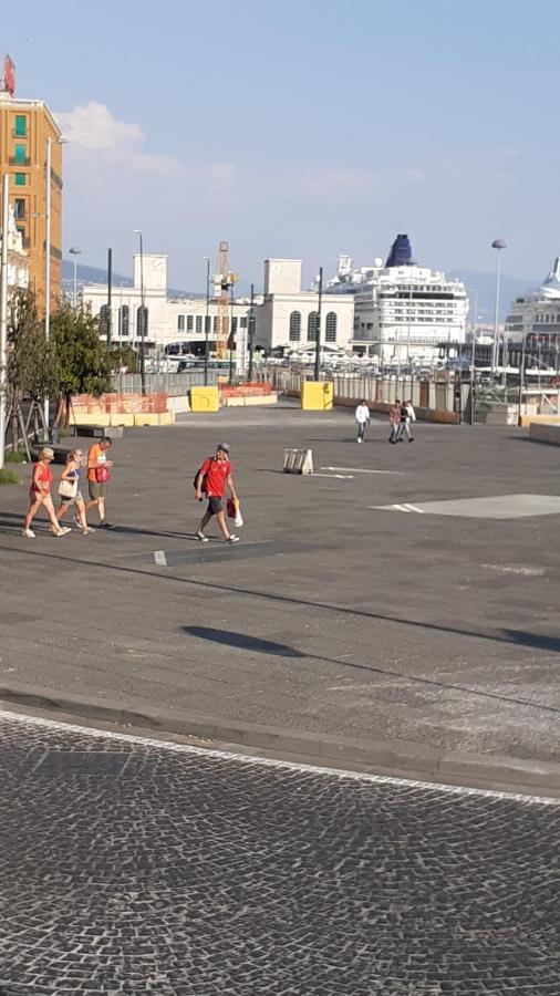 La Dependance Di Marcello Napoli Centro Hotell Eksteriør bilde